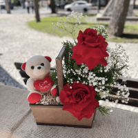 A52-  Arranjo  Cesta Rosas/Urso