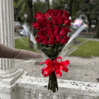 B04-Buquê 24 Rosas Colombianas Camadas